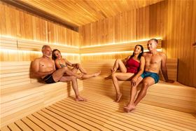 Aquashow Indoor Park - Aquashow Indoor