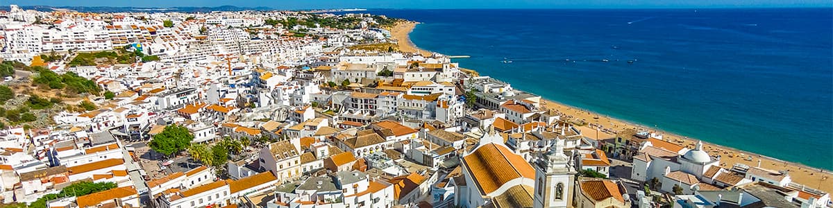 Algarve, sul litoral de Portugal